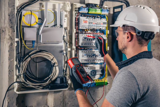 Best Circuit Breaker Repair  in Clinton, AR